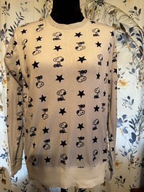 Ladies Light Blue Snoopy Print Peanuts Pullover Top Size Small